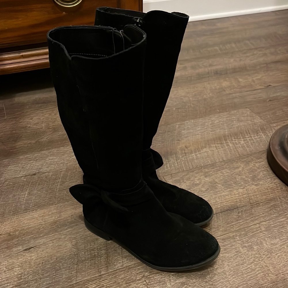 GB Girls Black Boots Size 4